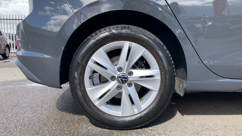 Volkswagen Golf 1.5 TSI Life 5dr Petrol Hatchback